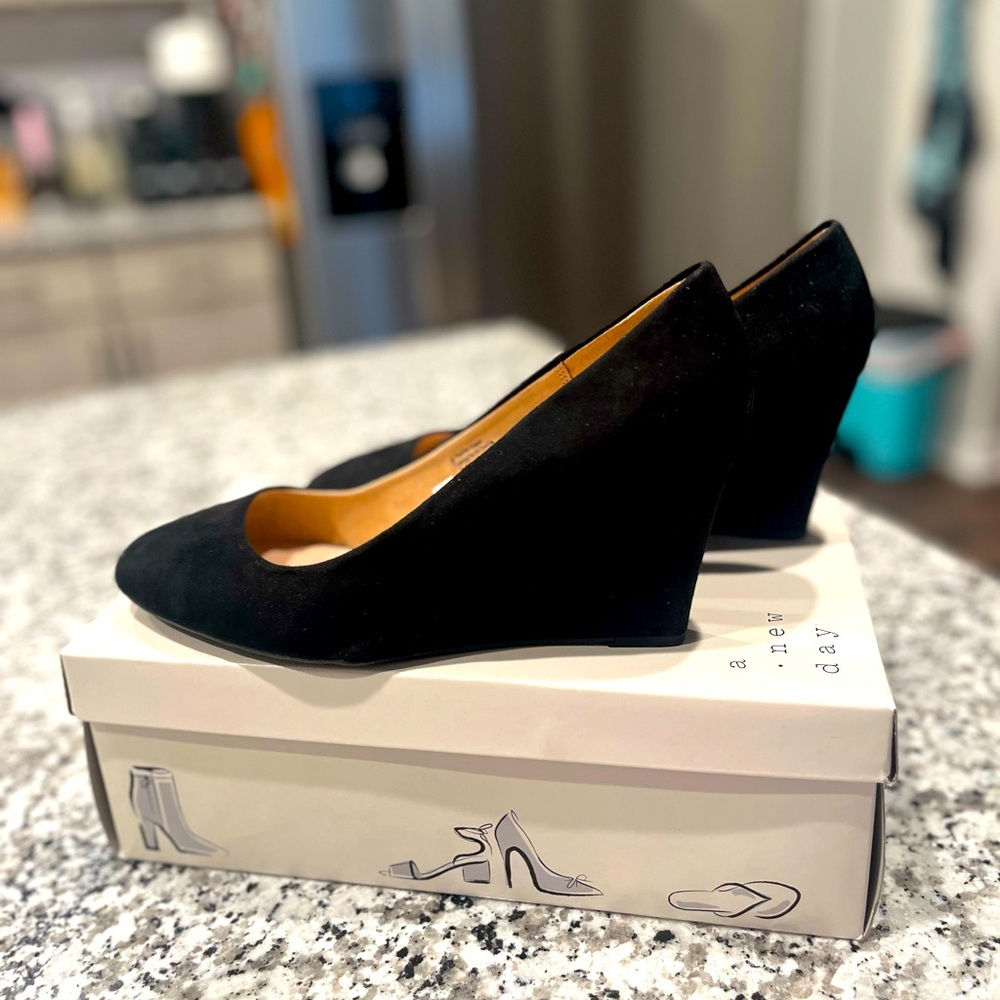 Brand new, never worn wedges!